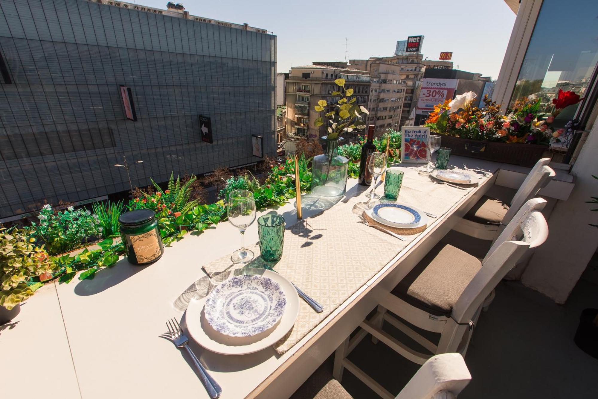 Old Town Apartment With Amazing View From The Balcony Бухарест Екстер'єр фото