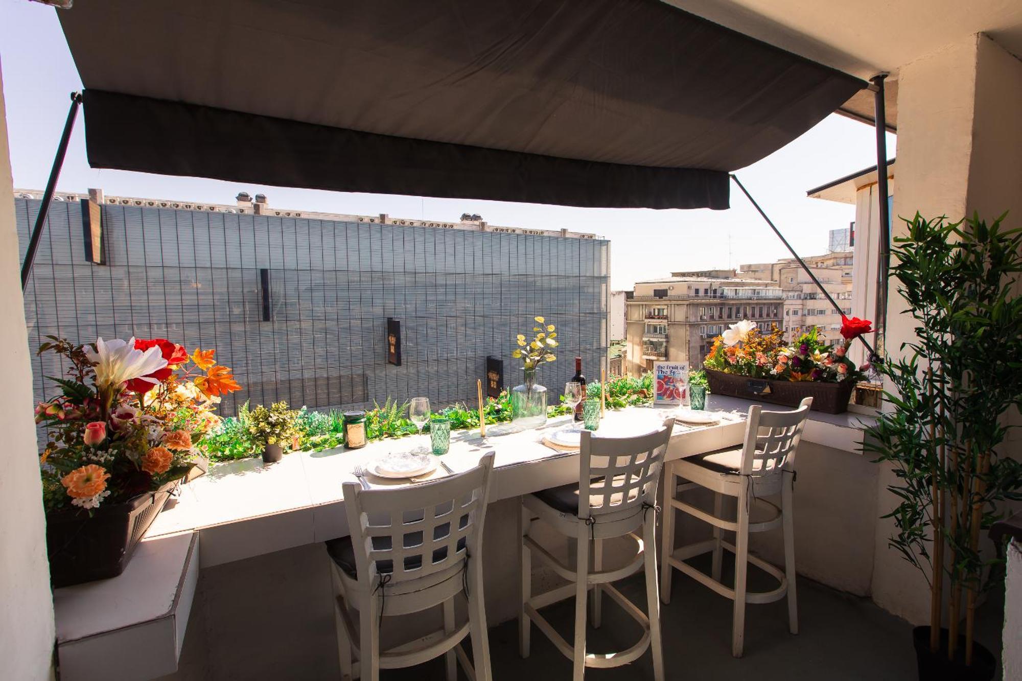 Old Town Apartment With Amazing View From The Balcony Бухарест Екстер'єр фото