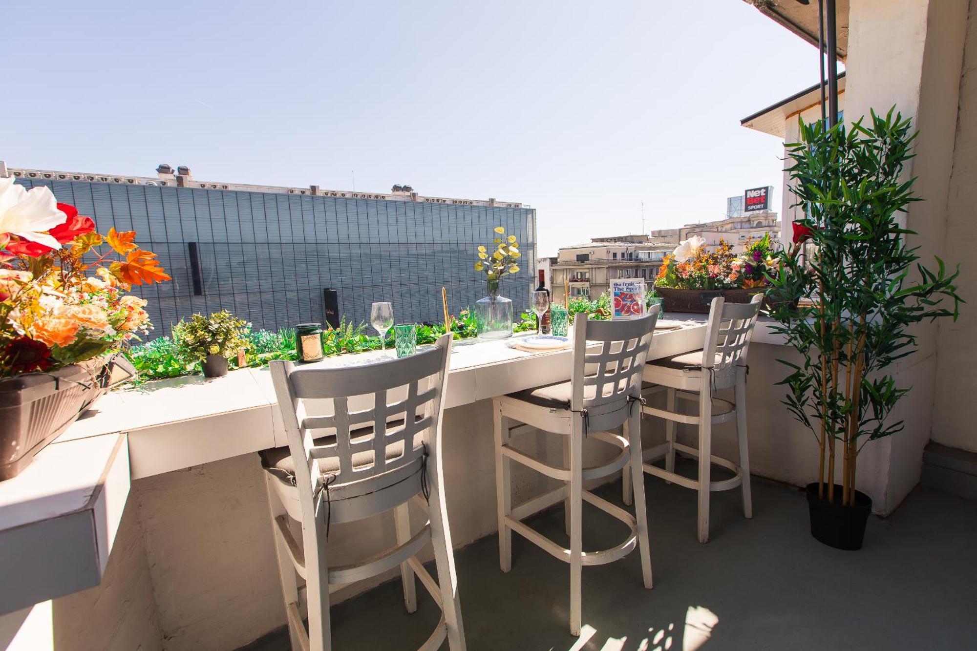 Old Town Apartment With Amazing View From The Balcony Бухарест Екстер'єр фото